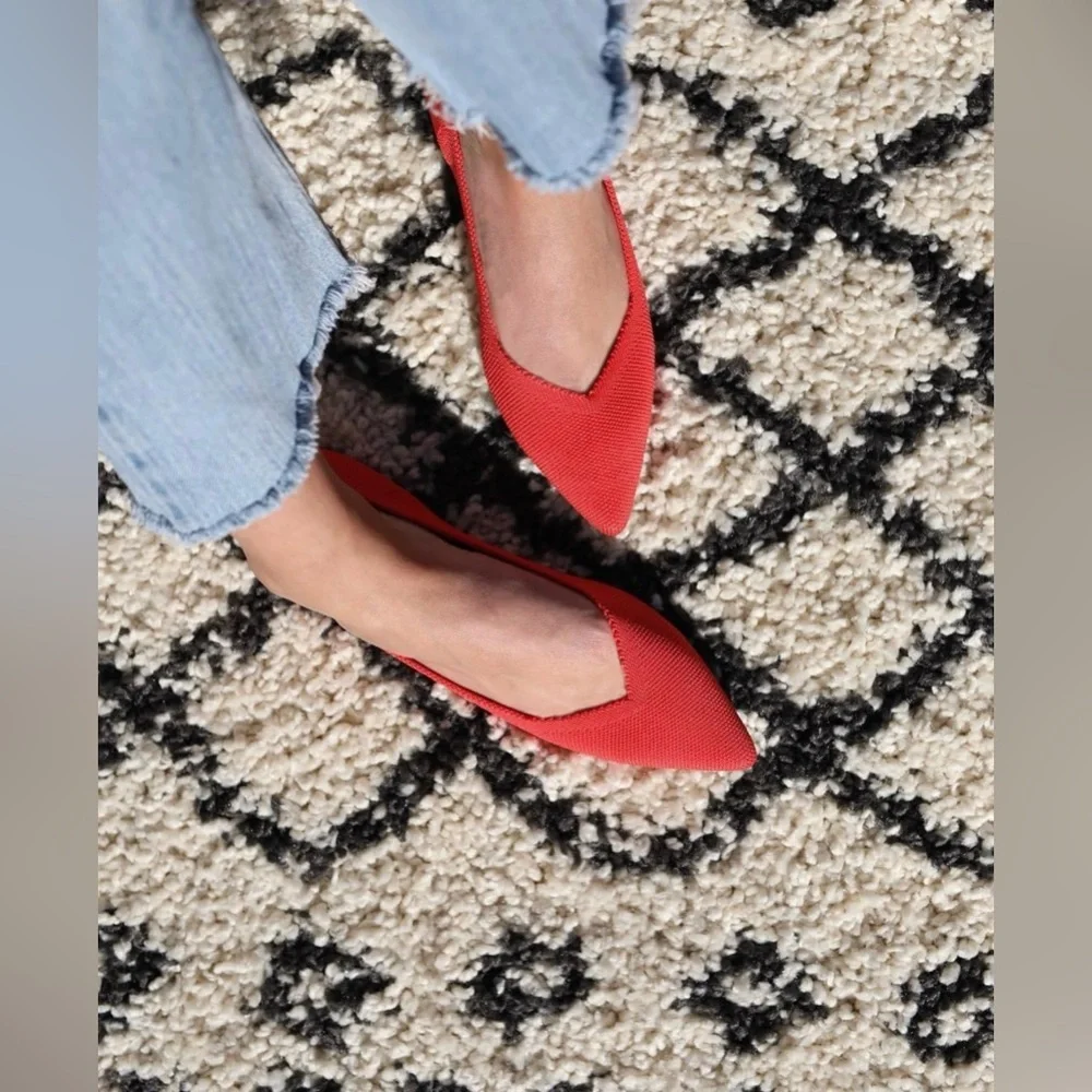 Rothy’s The Point Chili Red Ballet Flats Shoes Size W 7